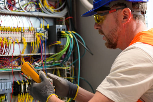 Best Electrician Near Me  in Oakland, FL